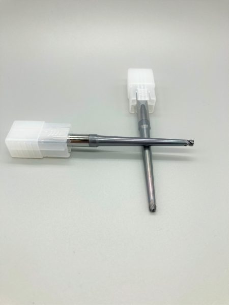 Ø4-Ø8R1 56-100(T1-S13)1.5°Z4 65 HRC